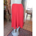 Beautiful postbox red textured acrylic/cotton knit paneled A-Line skirt size 42/18.Elasticated waist