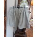 Men`s wheat colour 100% cotton shorts by OAKRIDGE size 42. Pleats on front.Pockets Back/sides.