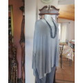 Wide silvergrey slip over long sleeve Off shoulder top in stretch viscose Size 42/18 by OAKRIDGE