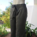 High quality 32 degrees HEAT grey polyester stretch sweatpants never used. Size 34. Size pockets.