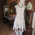 Fabulous strapless dress in peanut stretch nylon/rich cream acrylic lace. Size 34 by PARI & MAX.