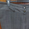 Dress pants in brown/beige check polyester/rayon blend.Size 42/18.By FASHION EXPRESS. Good cond.