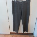 Dress pants in brown/beige check polyester/rayon blend.Size 42/18.By FASHION EXPRESS. Good cond.