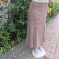 Mocha winter ankle length skirt contructed in panels for perfect fit. Size 36 by SENSATIONS.Bandless