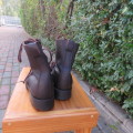 As new pair SADF genuine leather brown boots size 7 army size 255W issued 1997 by DWS.With laces