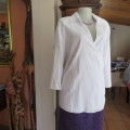 Amazing white plus size 48/24 cross over polycotton stretch top. Elbow length sleeves. New condition