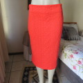 Unique scarlet red poly stretch bubble pattern pencil bandless skirt. By INSPIRE size 40/16.As new.