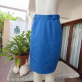 Smart indigo blue pencil skirt with vertical seam decoration. By THATS IT size 36/12. New cond.