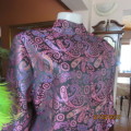 Japanese style high neck top in shiny pink/blue paisley pattern on black. Size 38.Tiny buttons/loops