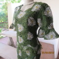 Amazing 2 pc forest green cut-out/white embroidered outfit in size 34/10 by ONLINE. New condition.