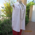 Cool white sleeveless cotton top by REAL CLOTHING size 42/18. V neck with collar.As new