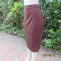 Elegant paneled choc brown ribbed stretch polyester high waisted skirt. By DESIGNER EXC. size 36.