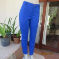 Fabulous royal blue skinny pants in firm stretch polyester. By MOZAIC size 38/14. As new condition.