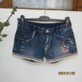 Sexy blue denim distressed jean shorts size 28/4. 85cm hips. 13/14yr old girl. Embroidery. As new