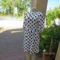 Bold polkadot monochrome shift dress in 100% polyester by RAGE size 34/10. With belt. Brand new cond