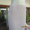 Stunning permanent fine pleated bodycon skirt in tortilla beige size 34. Label cut off. As new cond.