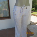 Relaxed and casual white cotton/linen GINGER MARY size 34 pants. Side and back pockets.New cond.