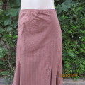 Unique paneled polycotton stretch gored skirt in light brown/rust/silver stripes. TRUWORTS size 42.