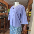 Amazing KATHIE LEE button down top in mauve. Round neck with V. Size 36. Brand new cond.
