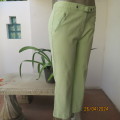 QUEENSPARK lime green ankle length size 36/12 pants. Tight fit! Cotton/nylon stretch. As new cond.