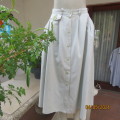 Relaxed, casual style tea green button down size 36 WOOLWORTHS skirt in pure cotton. Side pockets.