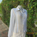 Cute permanent pleated polyester cream/tan/blue striped long sleeve top. By KELSO size 33/34. As new