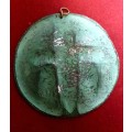 ANTIQUE RELIGIOUS WALL DECOR PLATE. MADE FROM HEAVY STEEL