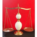 ANTIQUE BIG BRASS AND PORCELAIN BALANCE SCALE WITH FINE DETAIL. 31CM HIGH X 35CM WIDE.