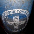 ANTIQUE THICK PRESSED METAL `KEEP OUR TOWN CLEAN` LAMP POST WASTE BIN. 35CM HIGH.