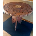 VINTAGE HAND CARVED ANGLO-INDIAN CIRCULAR SIDE TABLE WITH IVORY INLAY. ( D )