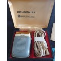 VINTAGE 1970s RONSON 21 ELECTRIC SHAVER . IN THE BOX !!