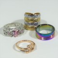 Lot of 4 costume jewellery rings