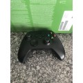 XBOX Series X 1TB 1controller with charge and play kit