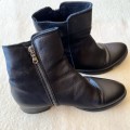 Italian Ladies Leather Zip-Up Ankle Boot