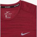 Original Mens Nike DRI-FIT COOL RELAY RUNNING T-SHIRT RED 718348 657 - Size Medium