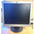 HP Flat Panel Monitor 17` used