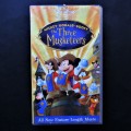 Mickey Donald Goofy - The Three Musketeers - Walt Disney VHS Tape (2004)