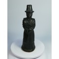Welsh Lady Kingmaker Figurine - Coal Resin