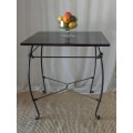 AN EXQUISITELY MADE STURDY WROUGHT IRON SQUARE "CAFE" TABLE IN FABULOUS CONDITION