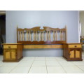 AN EXQUISITE YELLOW WOOD & IMBUIA QUEEN/KING SIZE HEADBOARD w PEDESTALS. IN FANTASTIC CONDITION!!