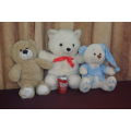 THREE WONDERFUL ASSORTED LARGER COLLECTIBLE TEDDY BEARS IN GORGEOUS CONDITION bid/teddy