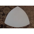 A STUNNING "MODERN" WIESENTHAL GERMANY TRIANGULAR PORCELAIN PLATTER IN FANTASTIC CONDITION