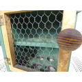 A LOVELY VINTAGE "CHICKEN COOP" WITH A WIRE MESH AND PLACE FOR 12 EGGS!!