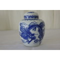 A STUNNING ORIGINAL ORIENTAL BLUE AND WHITE GINGER JAR AND CUP WITH ITS ORIGINAL CORK LID