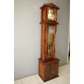 A MAGNIFICENT VINTAGE GERMAN MADE "TEMPUS FUGIT" GRANDFATHER CLOCK WITH A WESTMINSTER CHIME