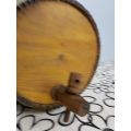 AN AWESOME VINTAGE WOODEN "MINIATURE" ORNAMENTAL BAR BARREL WITH BRASS OUTER RINGS & WOODEN TAP