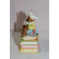 A WONDERFUL AND COLOURFUL HAND PAINTED OXYLITE RESIN "TEDDY" TRINKET BOX IN GREAT CONDITION
