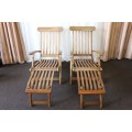 2x STUNNING & STYLISH OUTDOOR WOODEN FOLDING LOUNGE CHAIRS WITH BRASS EMBELLISHMENTS bid/chair