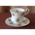 A BEAUTIFUL VINTAGE ROYAL ALBERT FINE BONE CHINA "FORGET-ME-NOT ROSE" CUP & SAUCER DUO - GORGEOUS!!