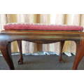 A BEAUTIFUL & ELEGANT VICTORIAN BALL AND CLAW PIANO STOOL w/ EMBROIDERED CUSHION IN GREAT CONDITION